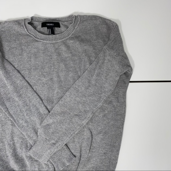 FOREVER 21 GREY LONG SLEEVE SWEATER - Picture 2 of 6